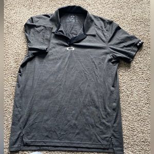 Green, Oakley, size medium